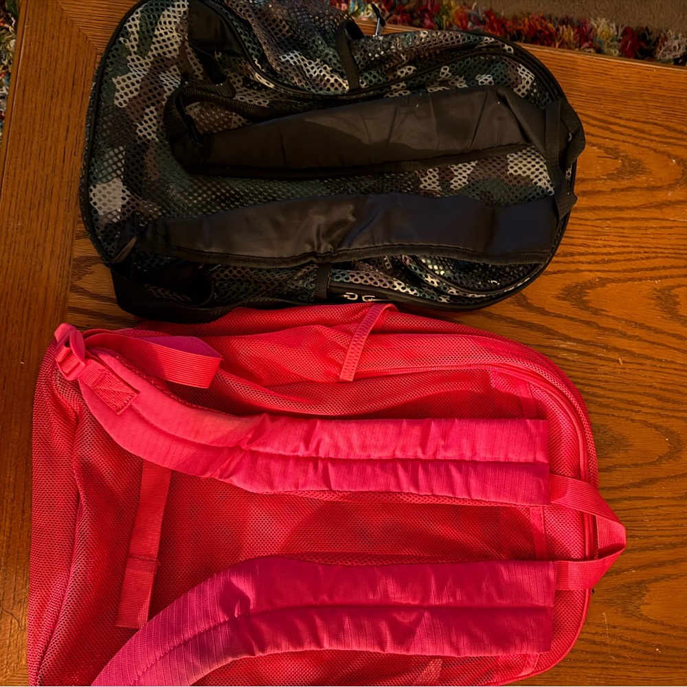 Nike Pink Mesh Backpack (+ free camo backpack) - Picture 5 of 7